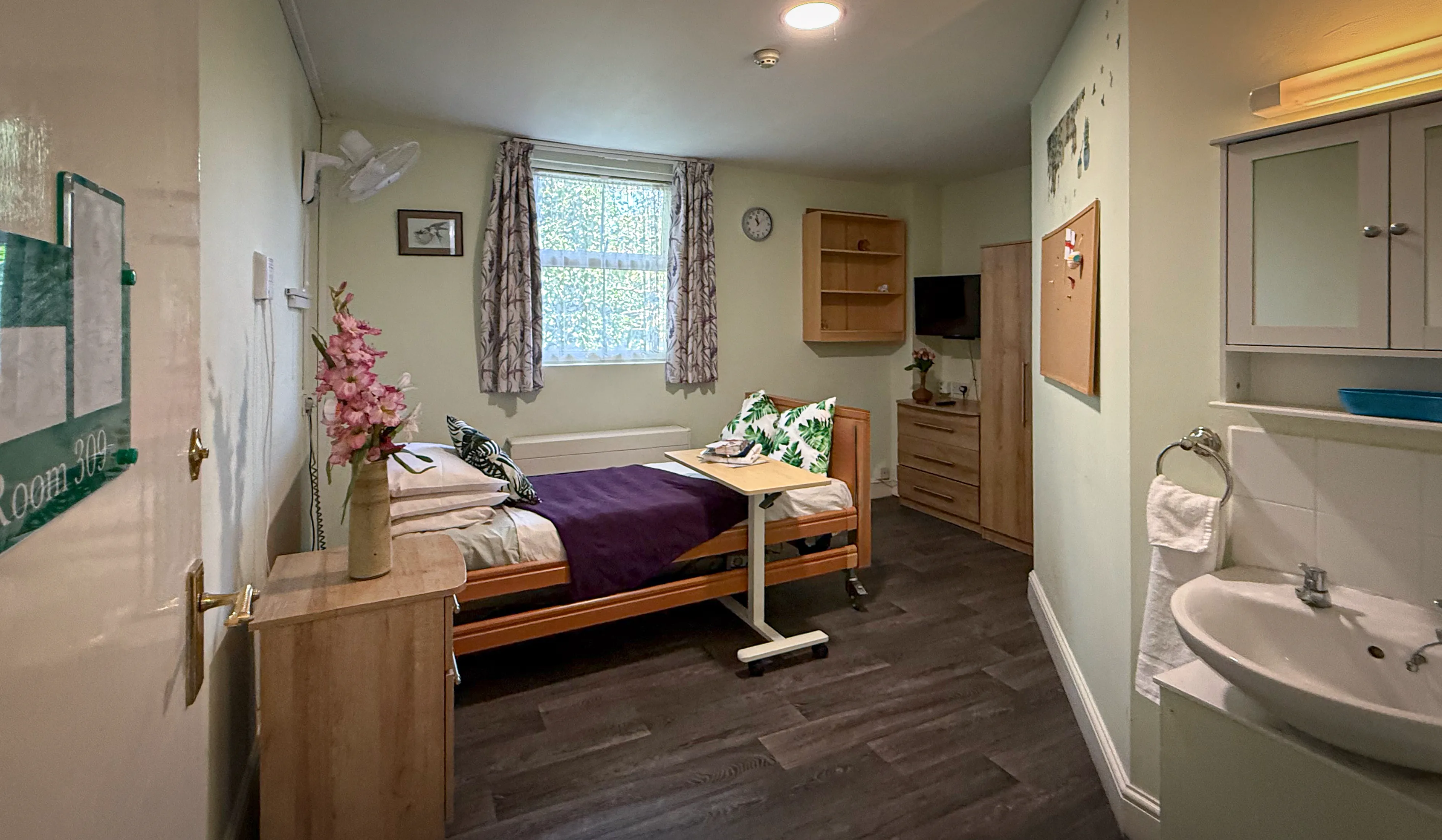 Respite Care at Woodlands Total Care Nursing Home, Ilford, London